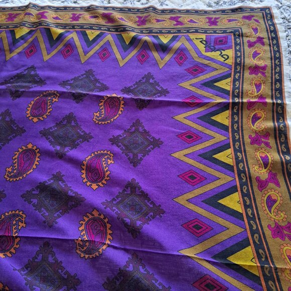 BYBLOS Luxurious Vintage Logo Shawl Scarf Wool Blend Paisley Large Square 54in - Picture 9 of 10